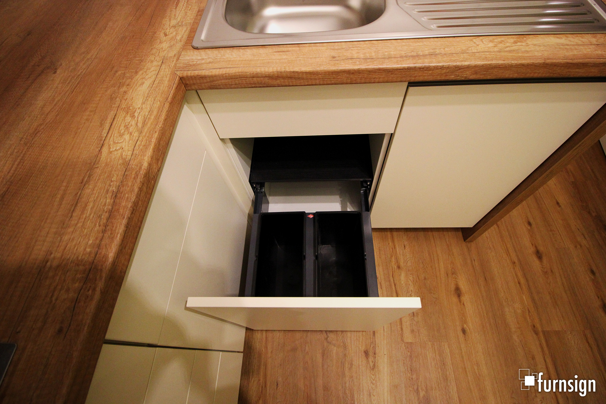Kueche_Dachgeschosswohnung-06